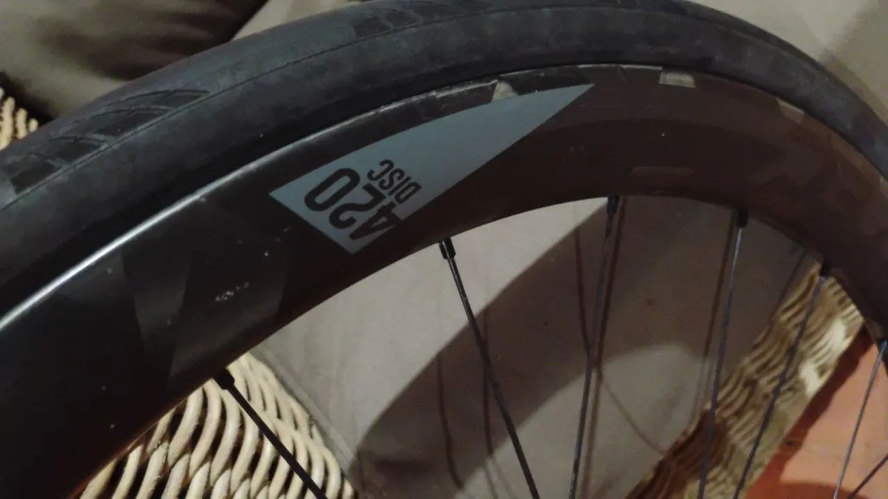 Rodas de Carbono - Sentec 42mm - Foto 5