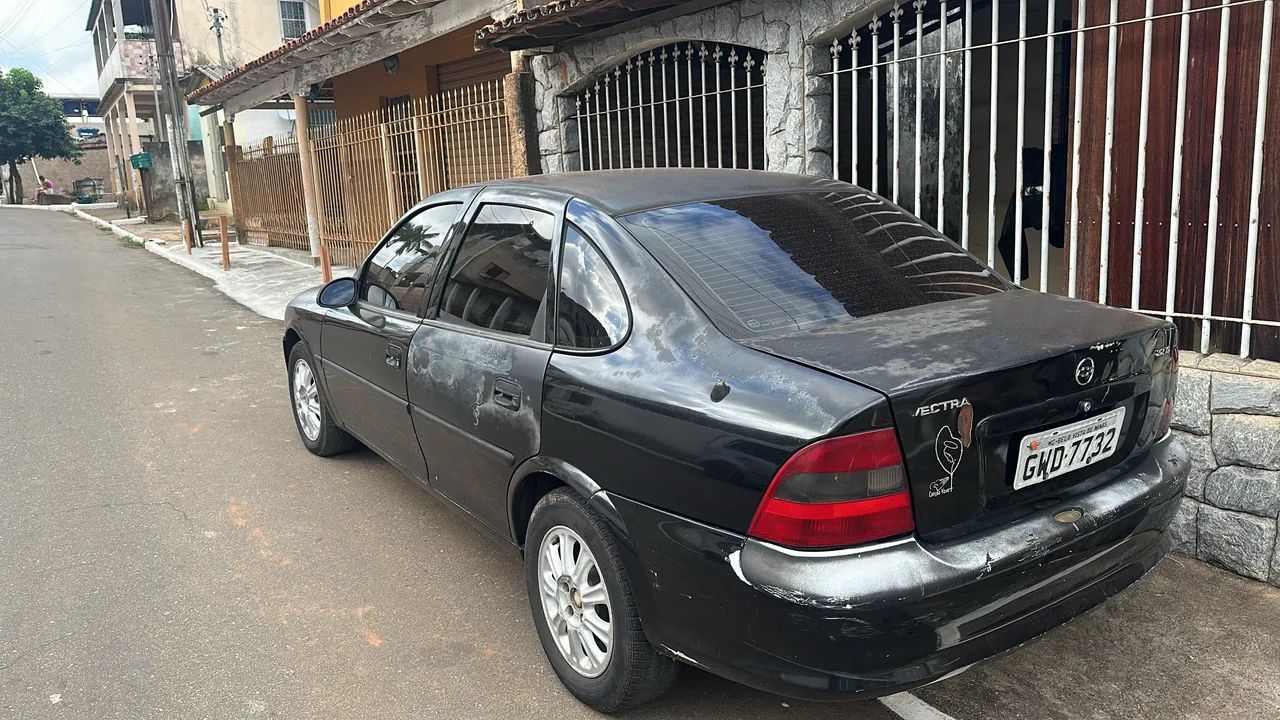 Chevrolet Vectra CD 2.2 16V / 2.0 16V Mec./aut. 1998