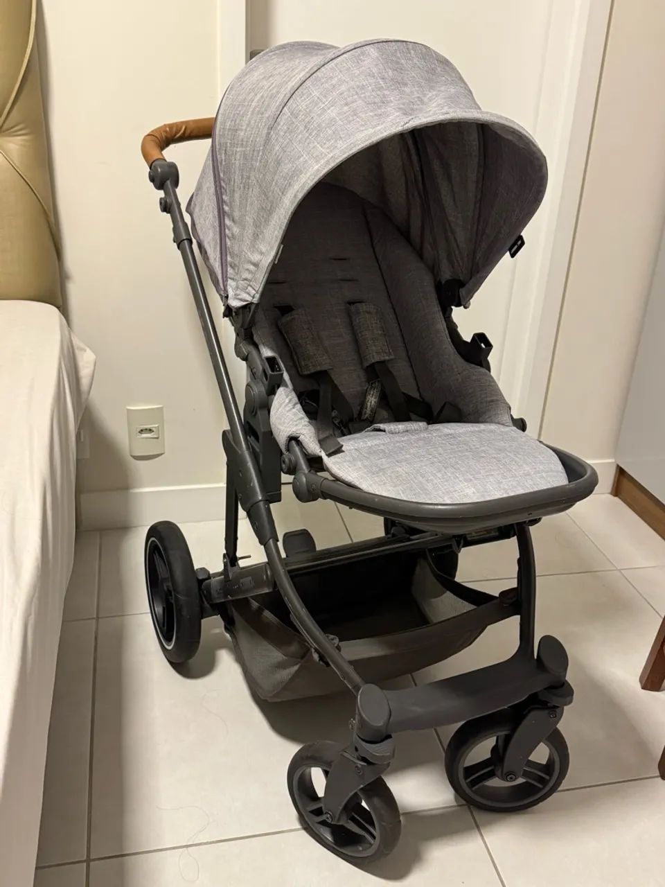 Carrinho de bebê COMO 4 com Moisés + Bebê Conforto - Foto 2