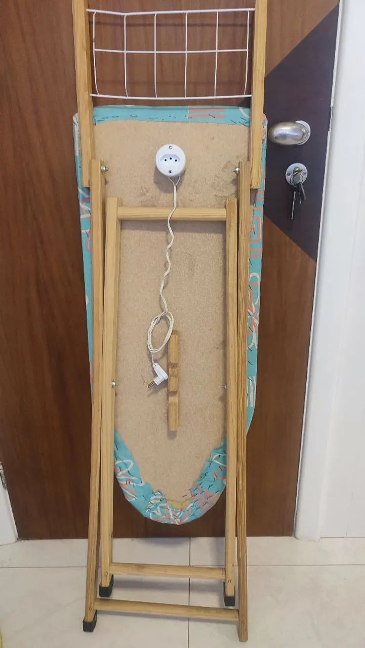 Tábua de passar roupa  - Foto 3