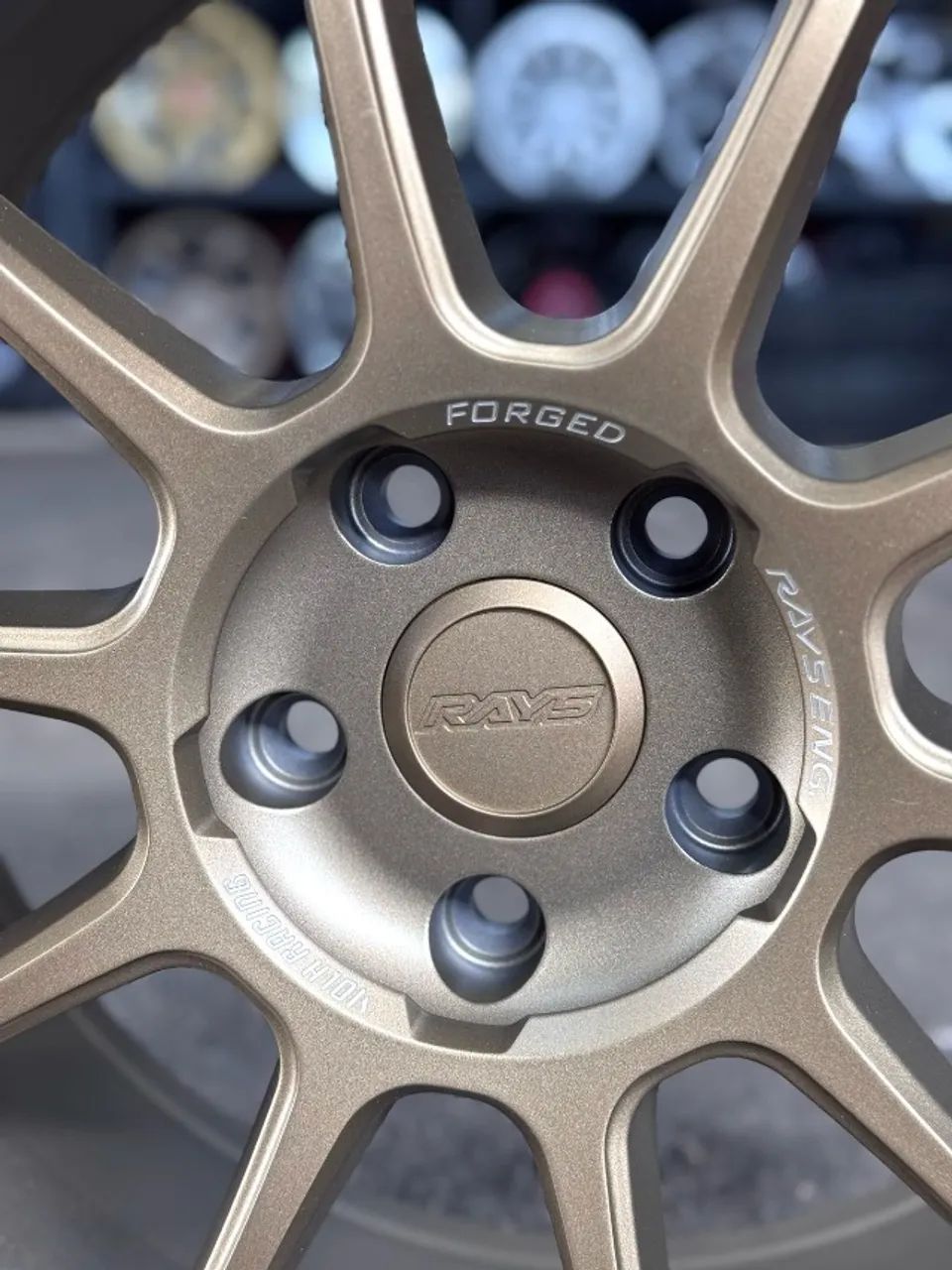 Rodas Alloy Rays ZE40 aro 18 - Peças para carros, vans e