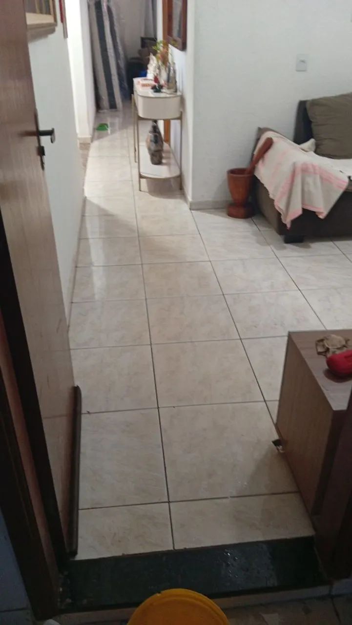 Vendo uma mesa 8 cadeira  - Foto 3
