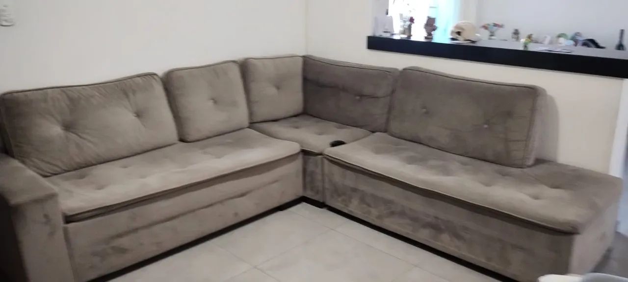 Sofá de Canto Cinza em Suede