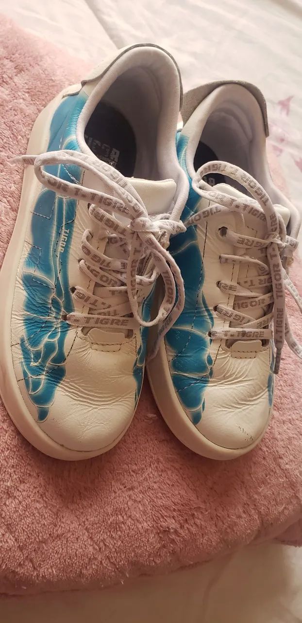Tenis Tigor Couro 