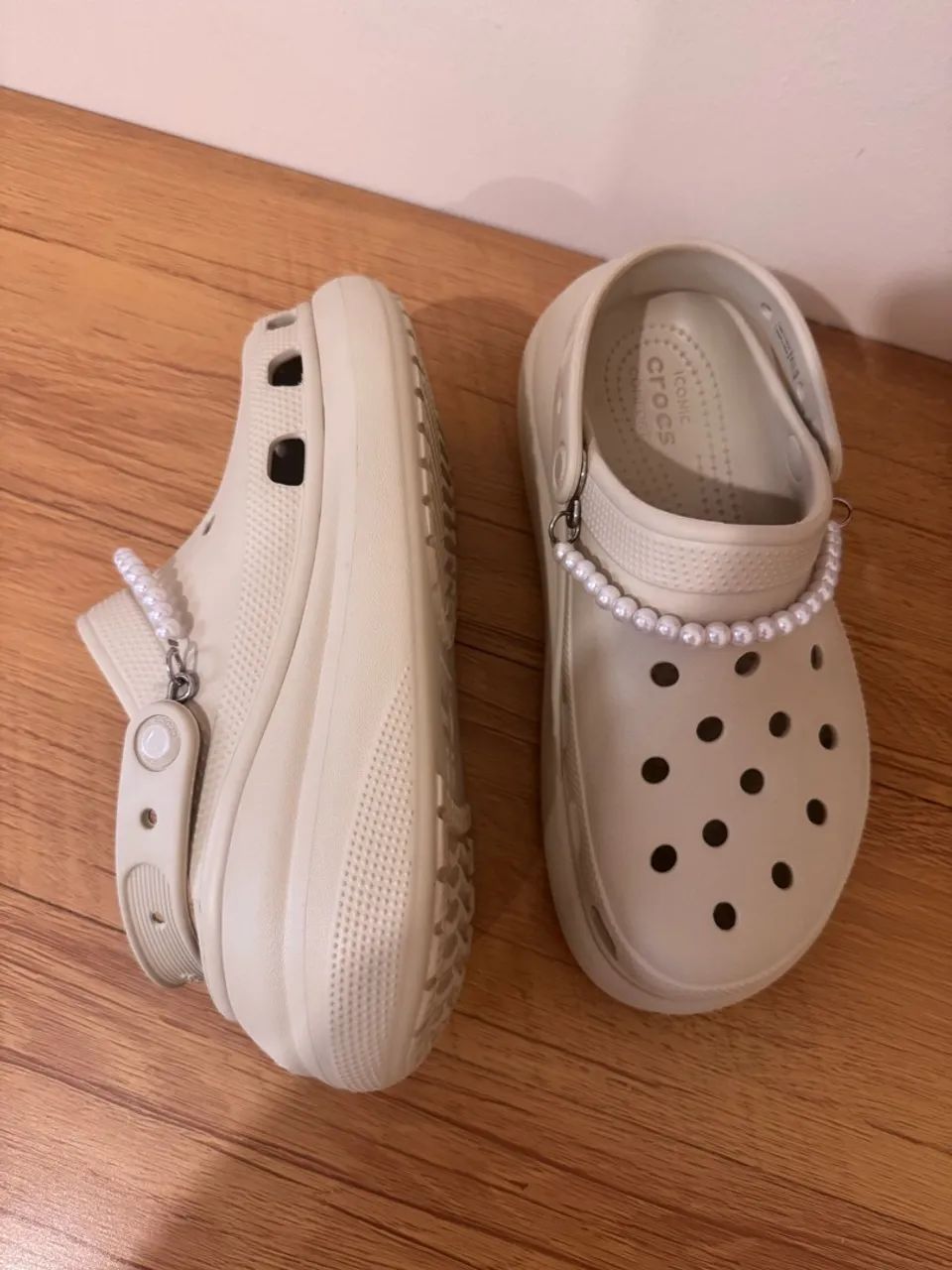 crocs plataforma bege original tam 37 - Foto 4