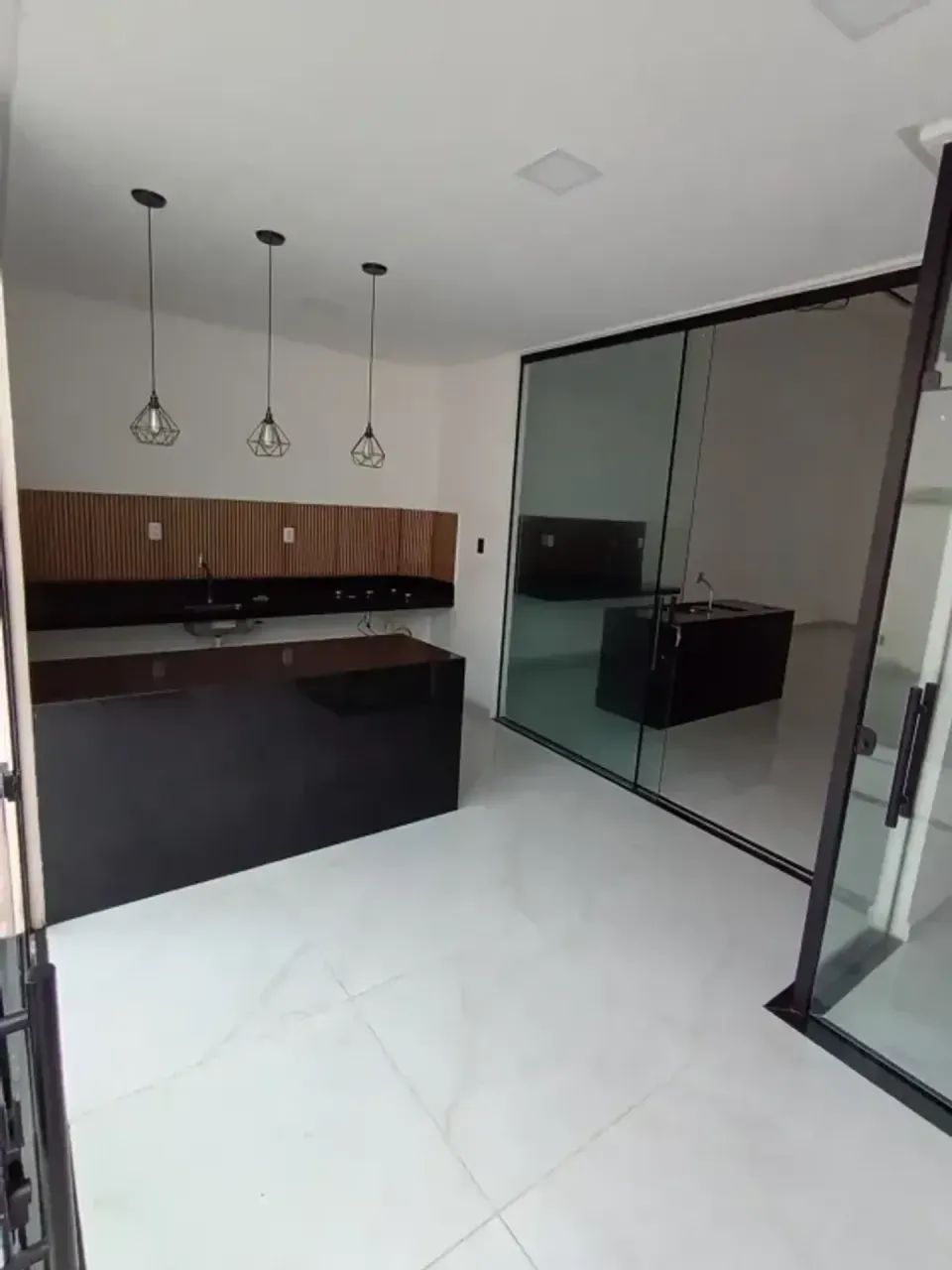 MORADA DOS PÁSSAROS / CASA COM 3 SUÍTES + ESCRITÓRIO R$ 7.000