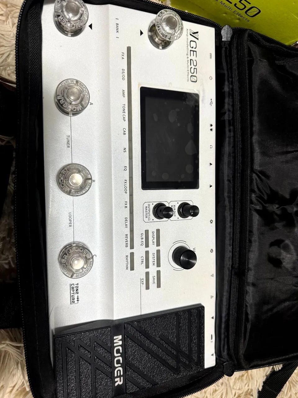 Pedaleira Mooer GE250 OPORTUNIDADE - Instrumentos musicais