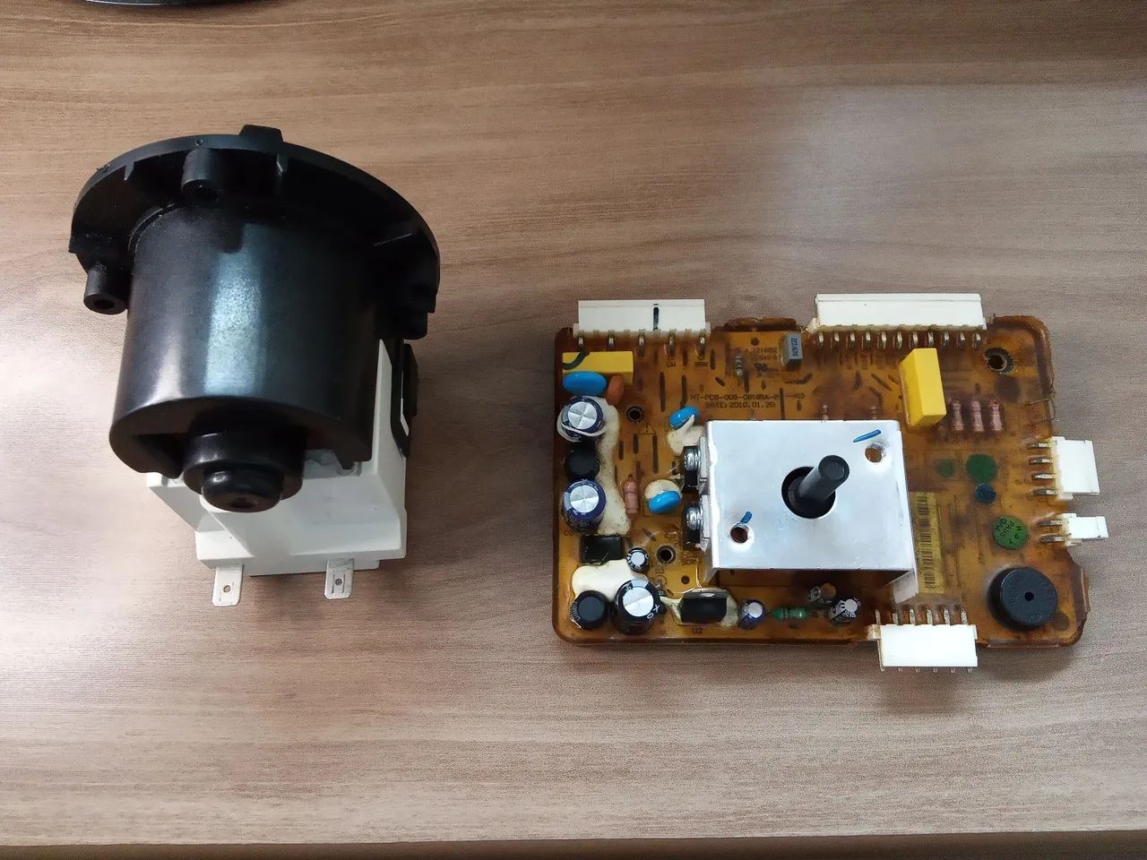 Placa de potência + Bomba de Drenagem Eletrolux  - Foto 4