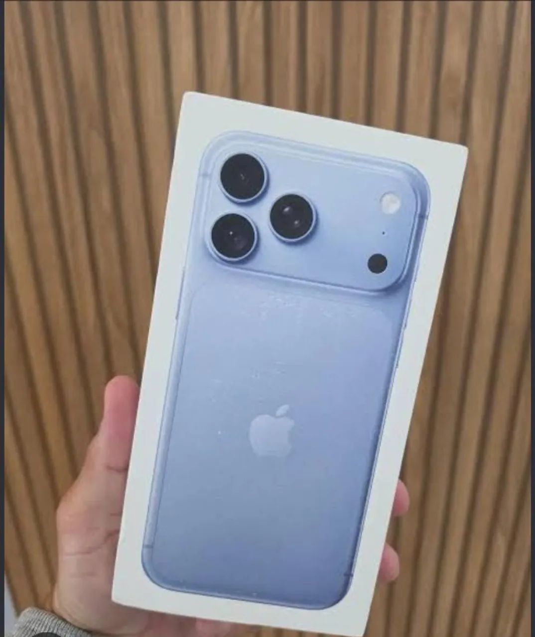 IPhone 18 pro Max 256 azul - lacrado 