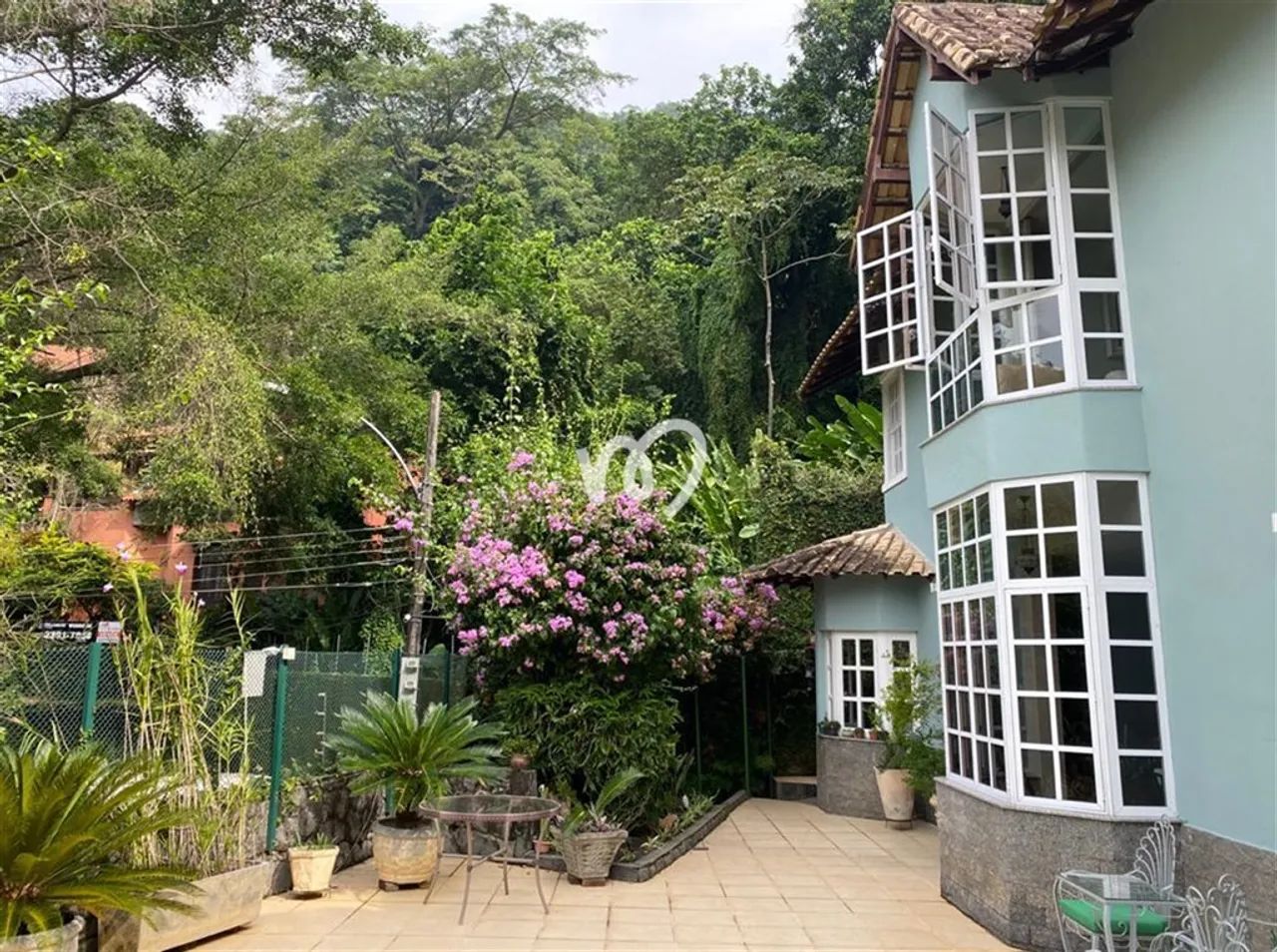 0 - Casa 5 quartos, sendo 5 suítes