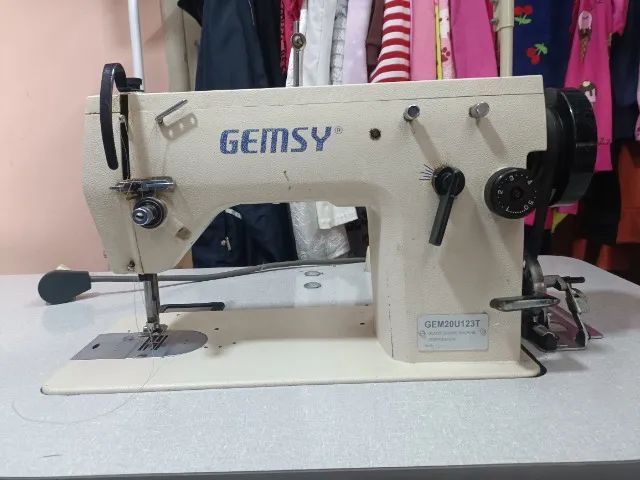 Máquina Industrial Gemsy 20U123T - 3 Pontinhos