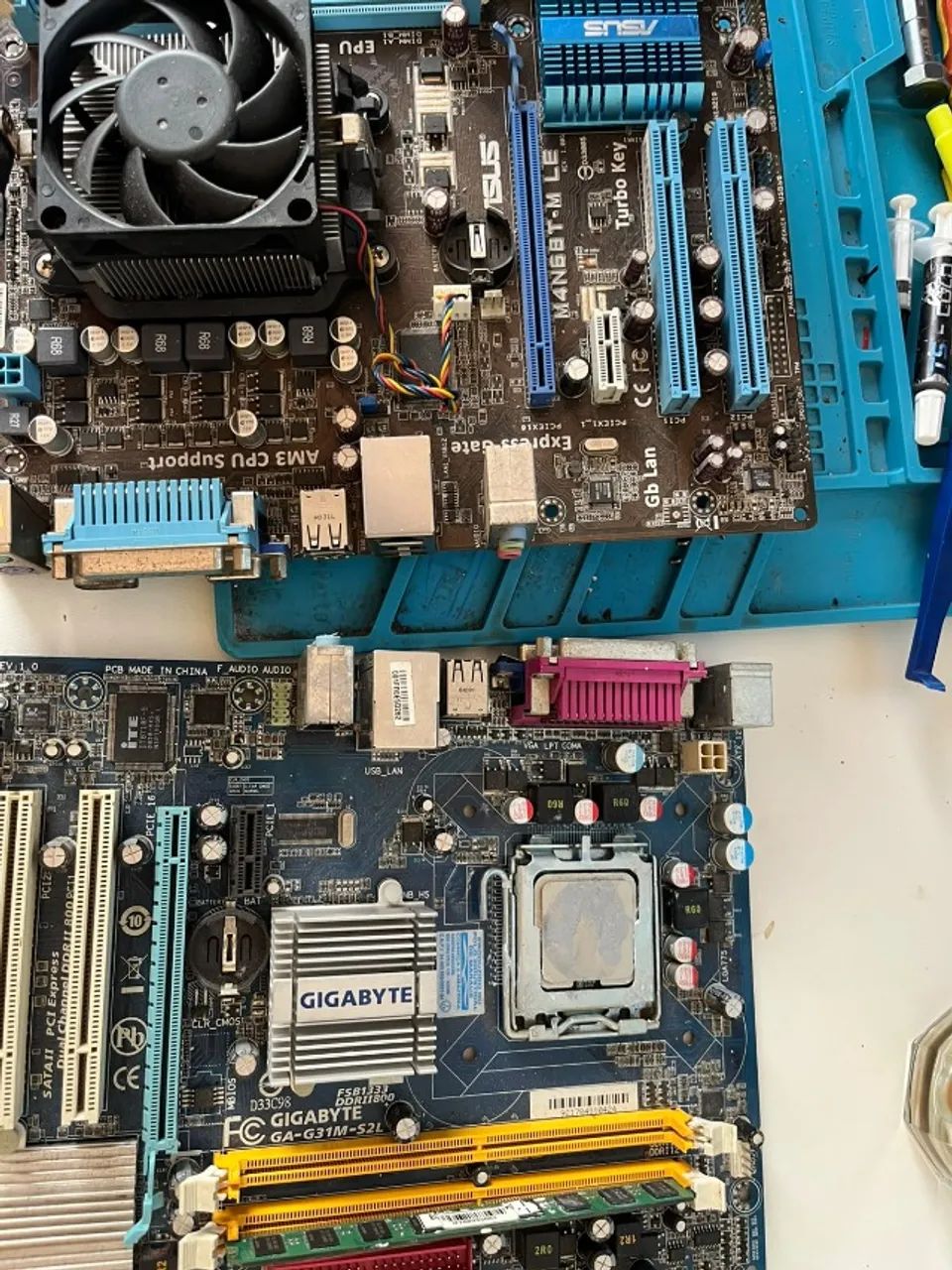 2 Placas-Mãe Antigas ASUS + GIGABYTE | AMD + Intel | Lote