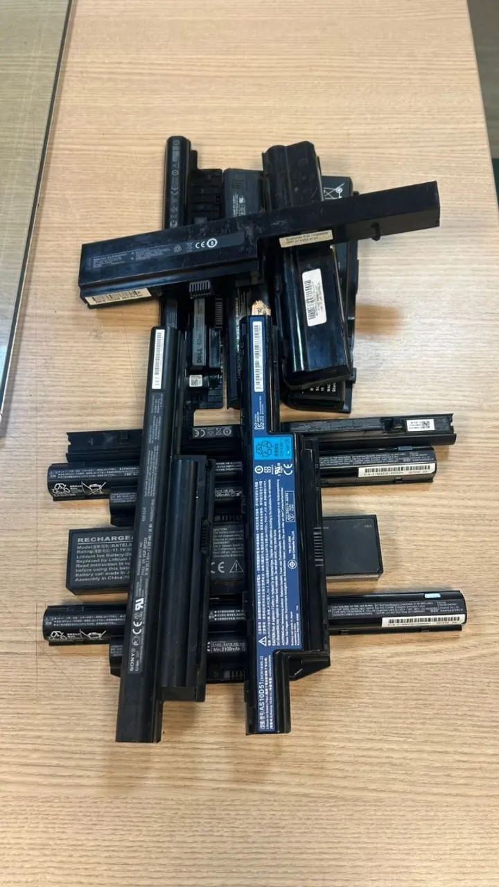 Bateria de Notebook Usada p/ Retirada de Células 18650 - Unidade - Foto 3
