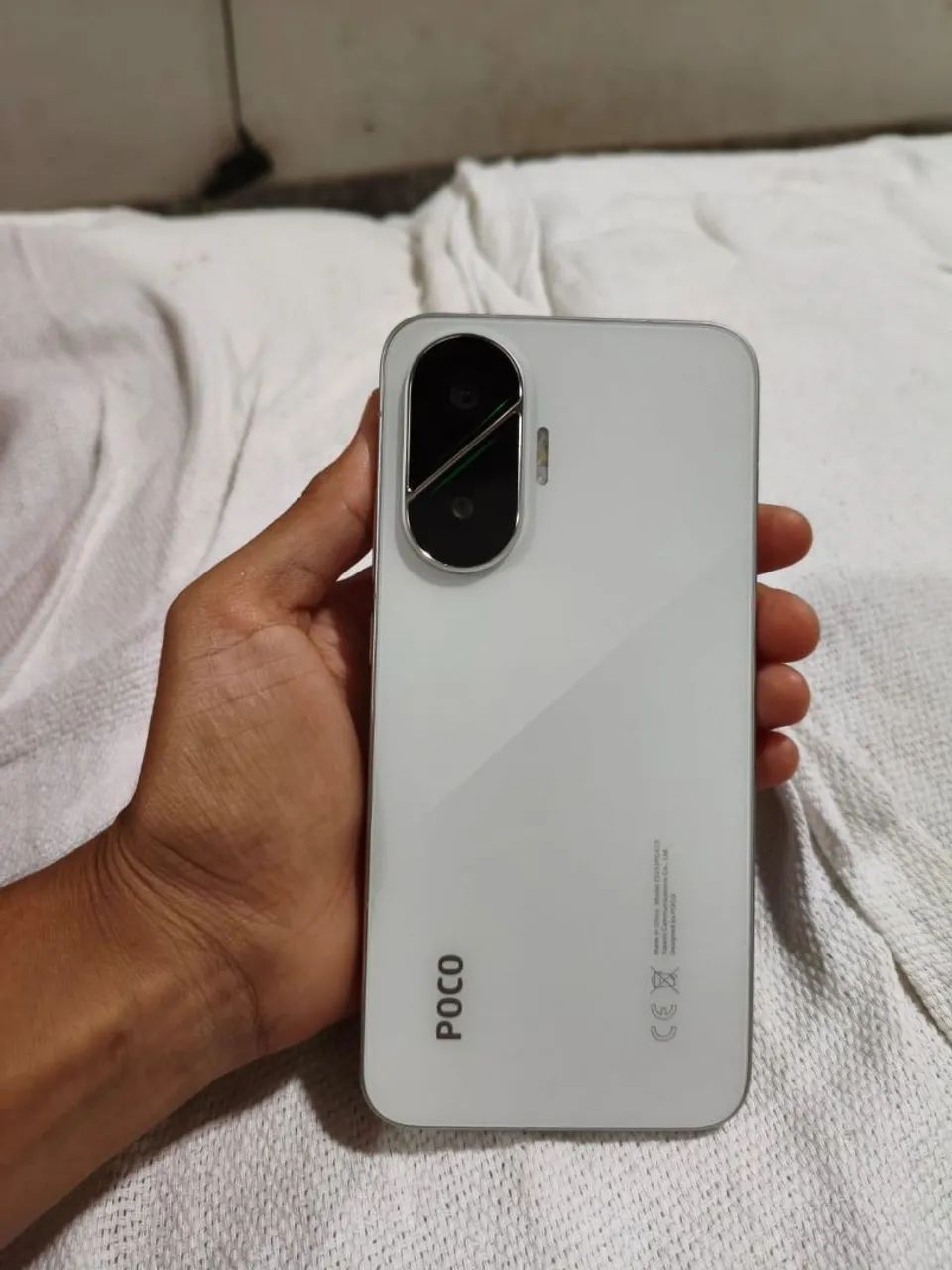 Poco F7  - Foto 2
