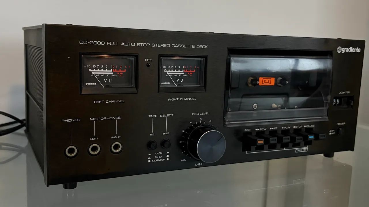 Tape deck Gradiente CD-2000 revisado - Foto 2