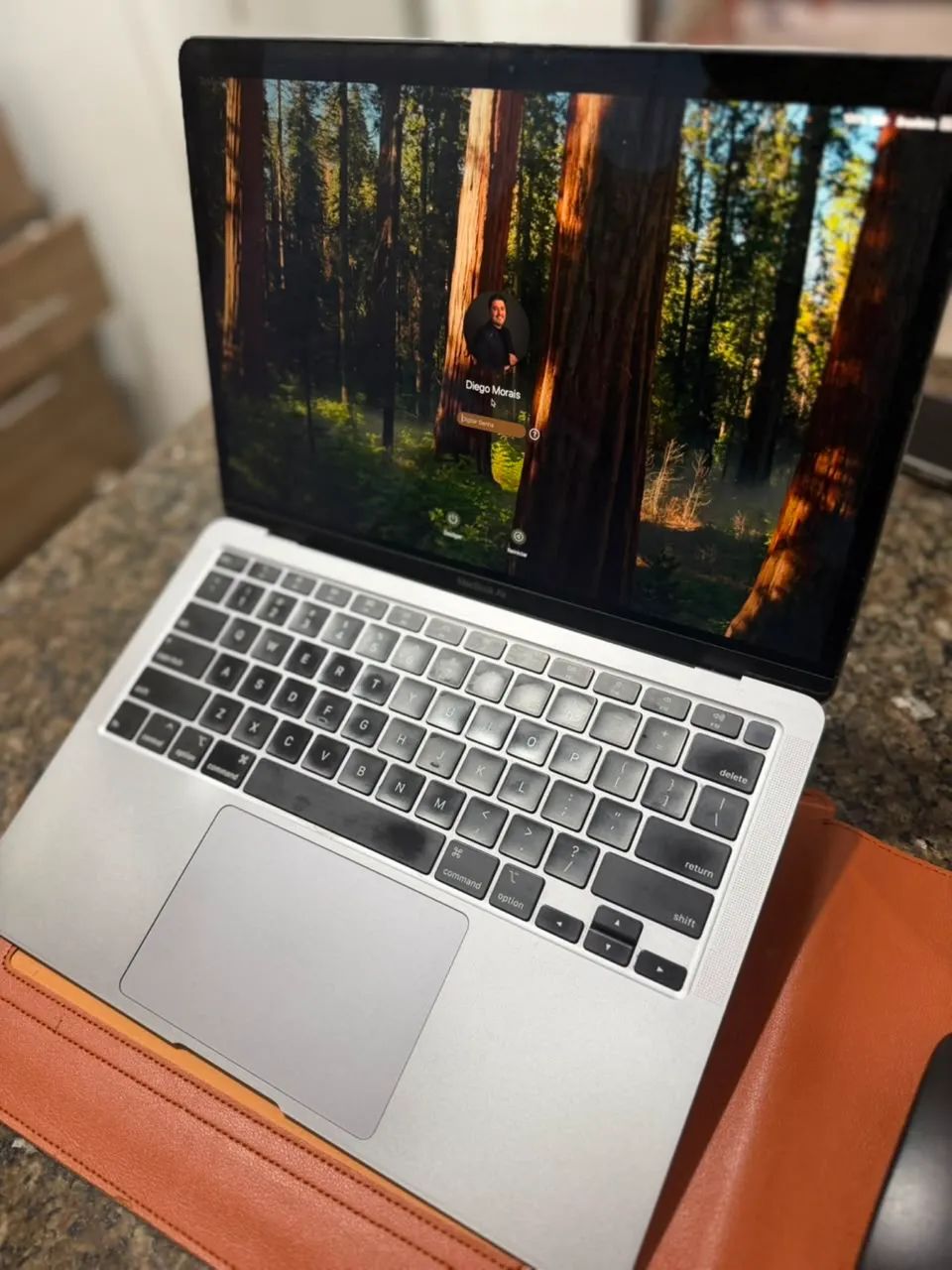 MacBook Air 2020 - Foto 2