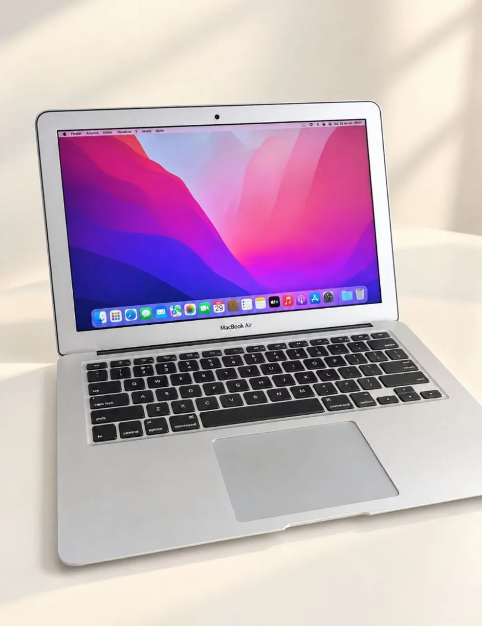 MacBook Air 2017 Apple / Core I5 / 8gb / SSD 120gb / Ios Monterey  - Foto 3