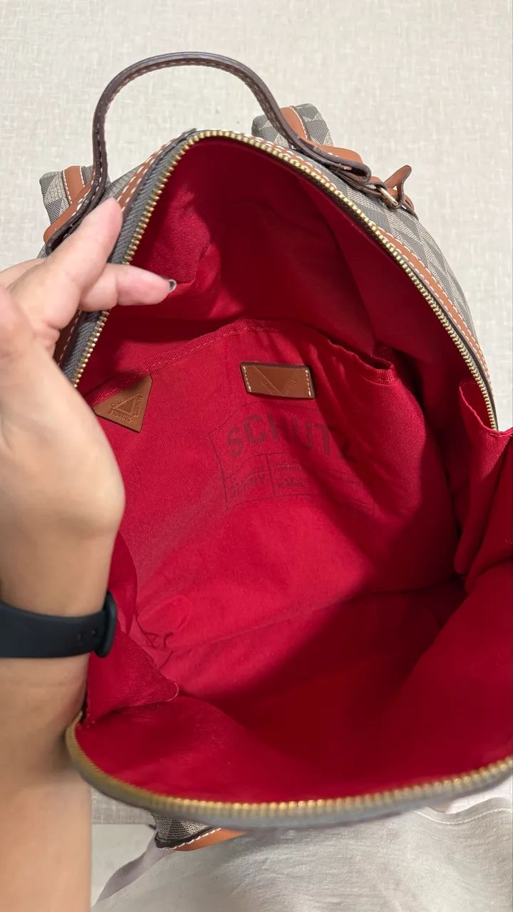 Mochila Schutz em couro  - Foto 4