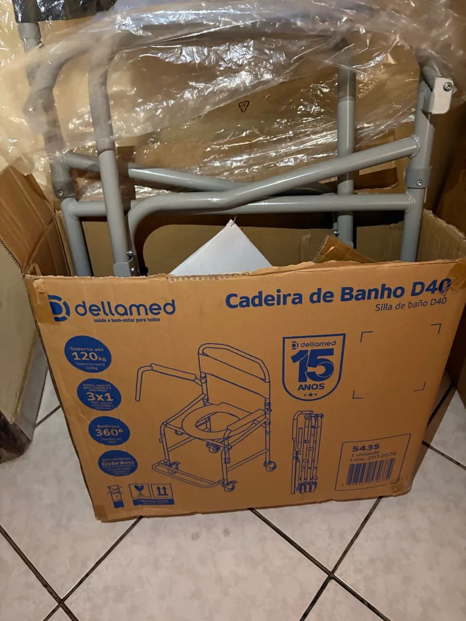 Cadeira de rodas para banho 199 - Foto 2