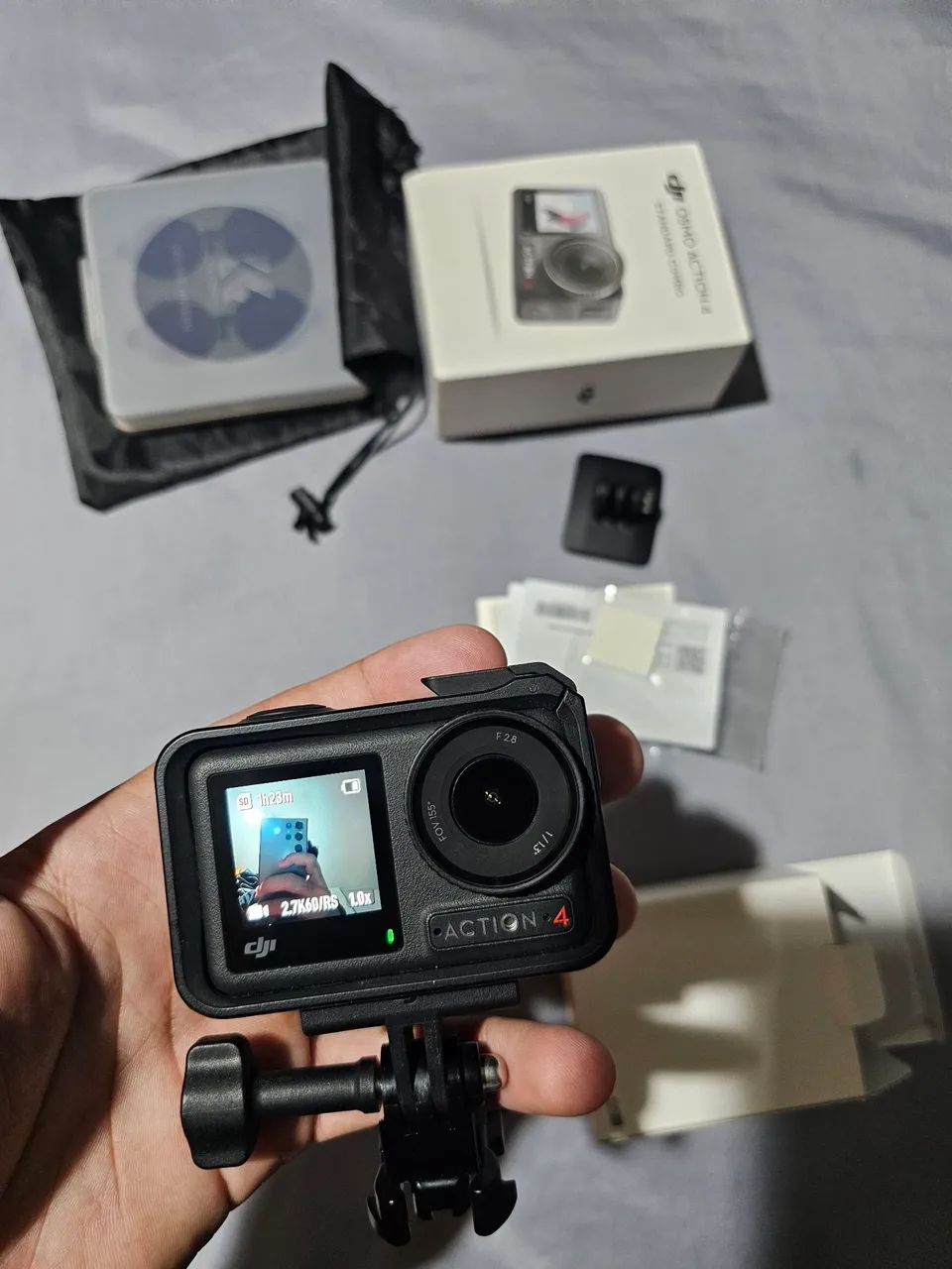 Câmera DJI Action 4 com acessórios - Foto 2