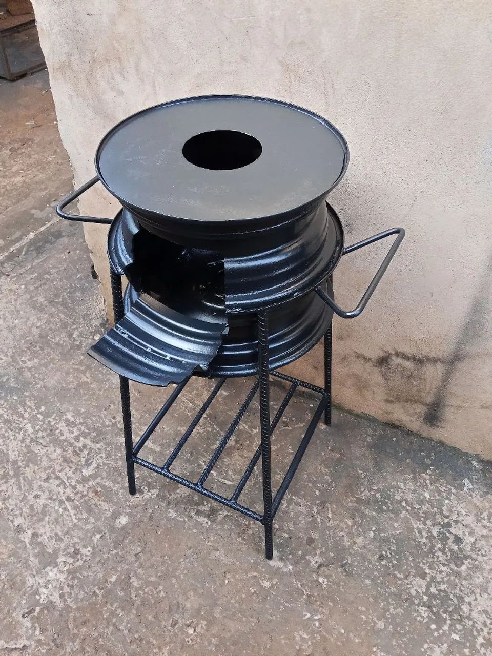 Fogão a lenha ? de roda 