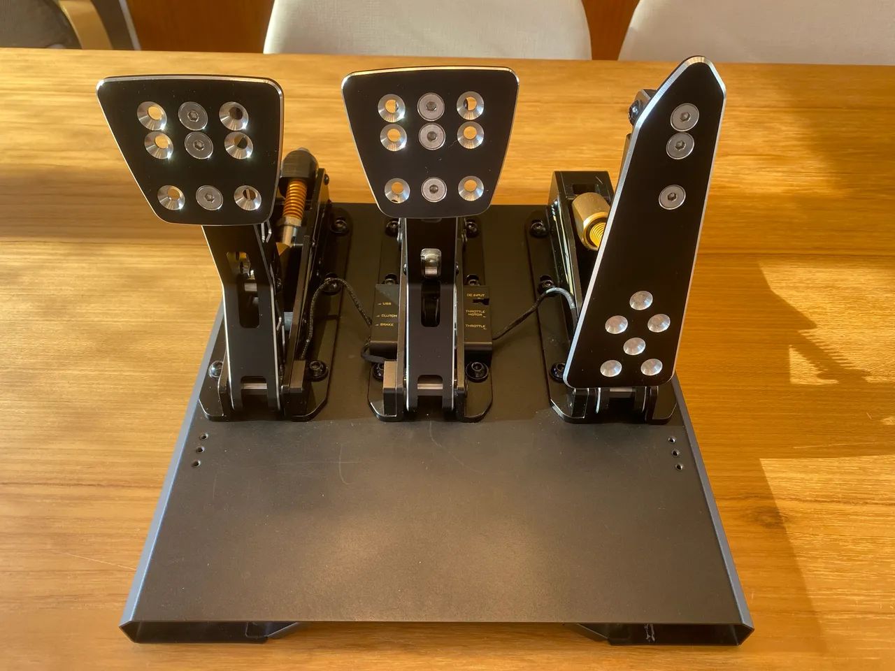 Pedal simulador Moza CRP