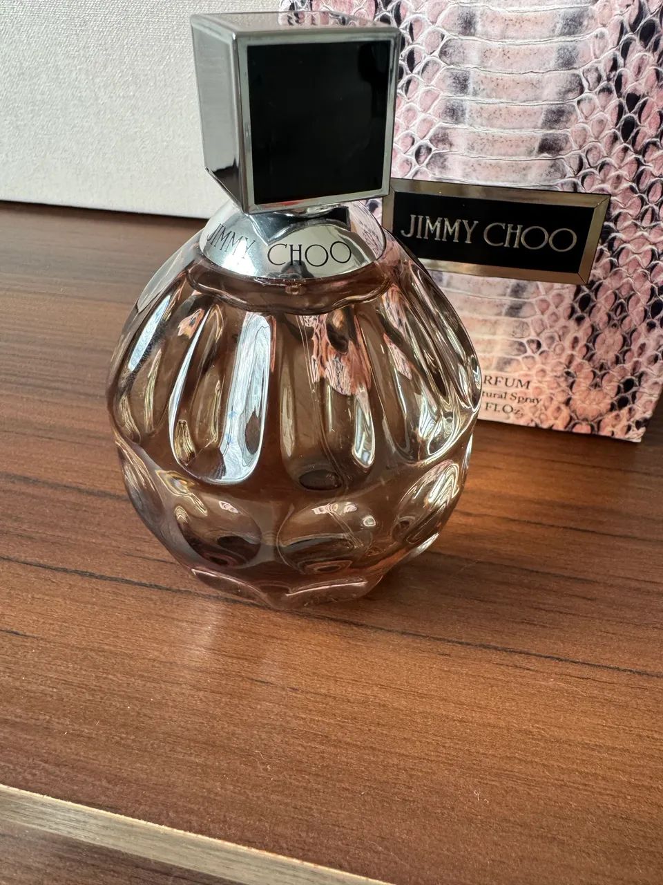 Perfume Jimmy Choo EDP 100ml Novo - Foto 2