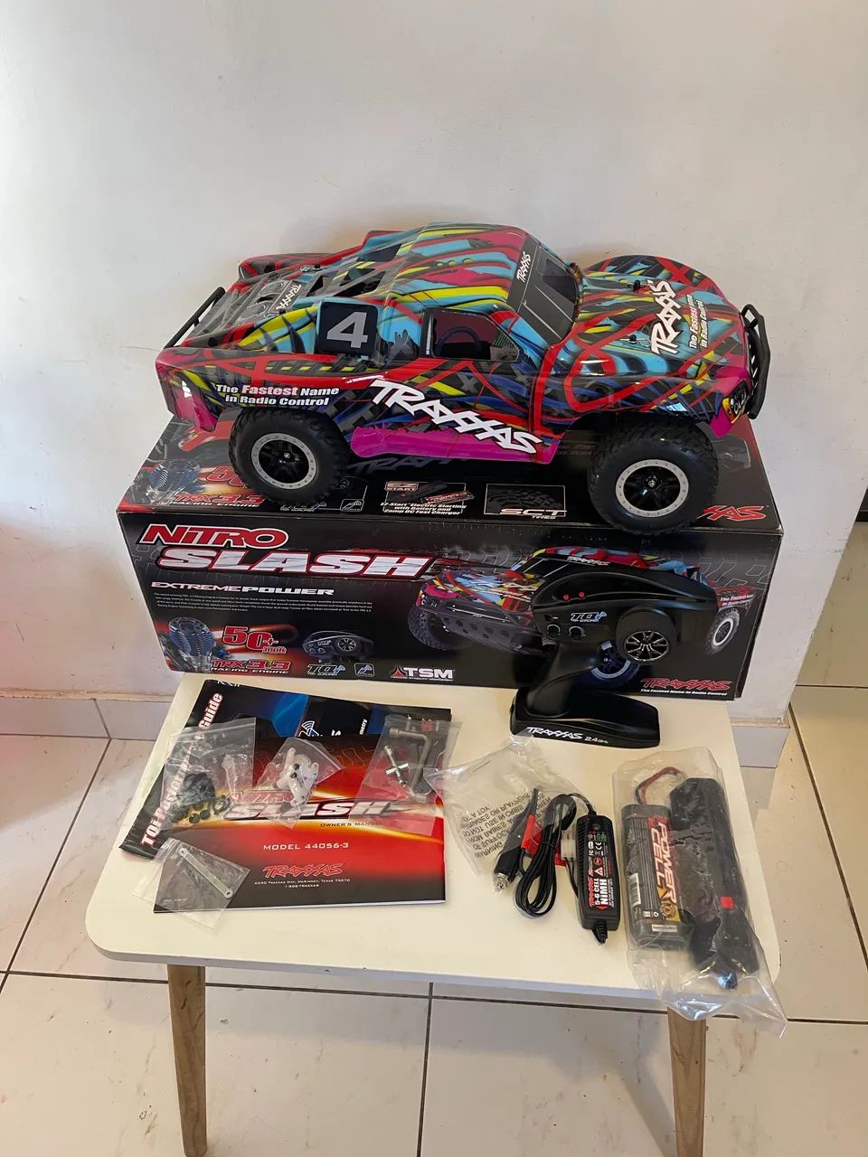 Automodelo Traxxas Slash Nitro 2wd