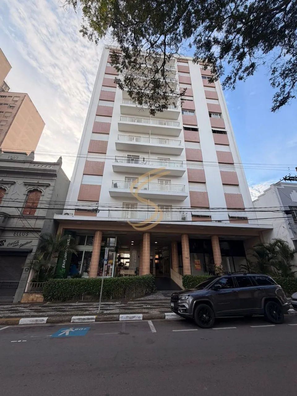 Sala Comercial Térrea para Locação no Edifício Stela Maris em Bragança Paulista