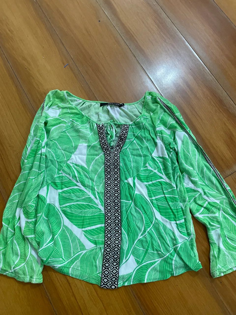 Blusa  Shoulder   Perfeito estado tamanho p 