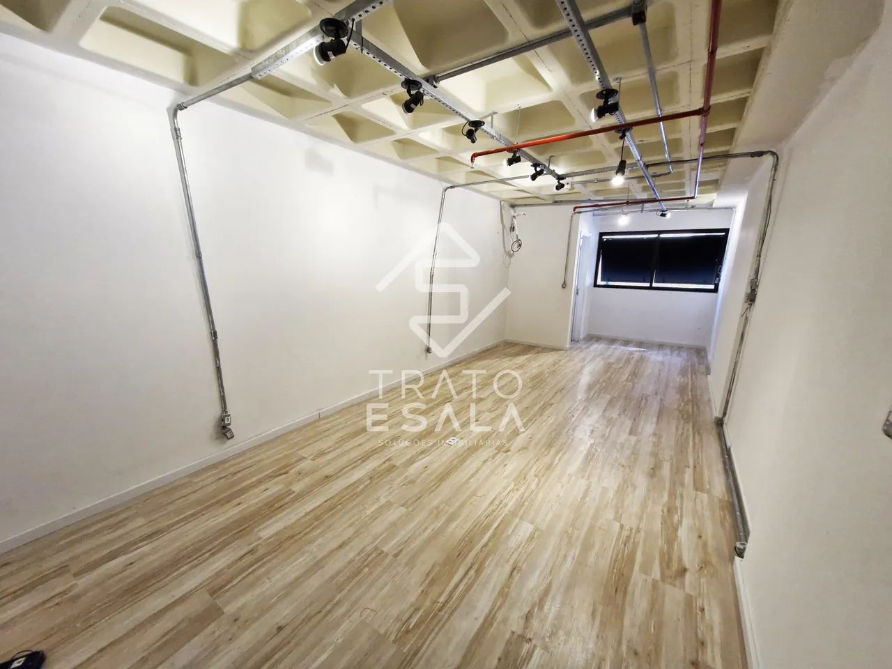 Sala comercial em excelente localização na Ponta Verde - Foto 4