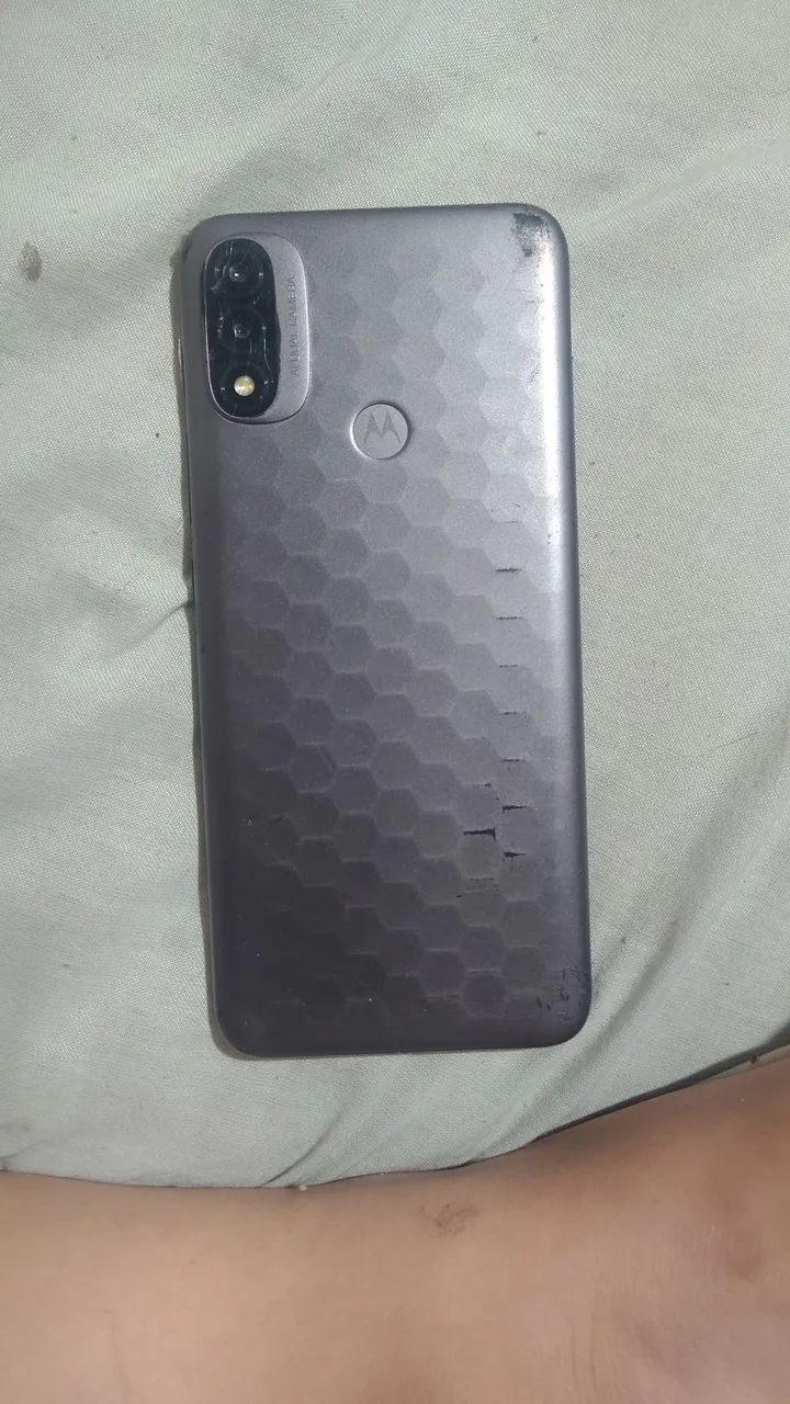 Vende celular quebrado 