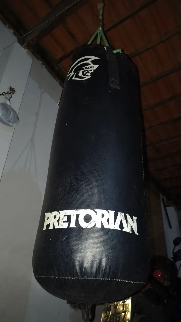 Saco de  kickboxing boxe 