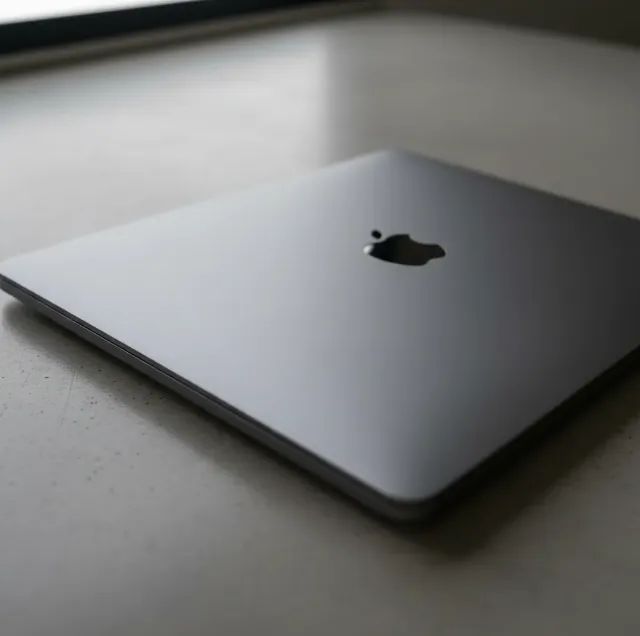 Apple MacBook Air M2 256GB スペースグレー MacBook Air M2 (2022) 13.6