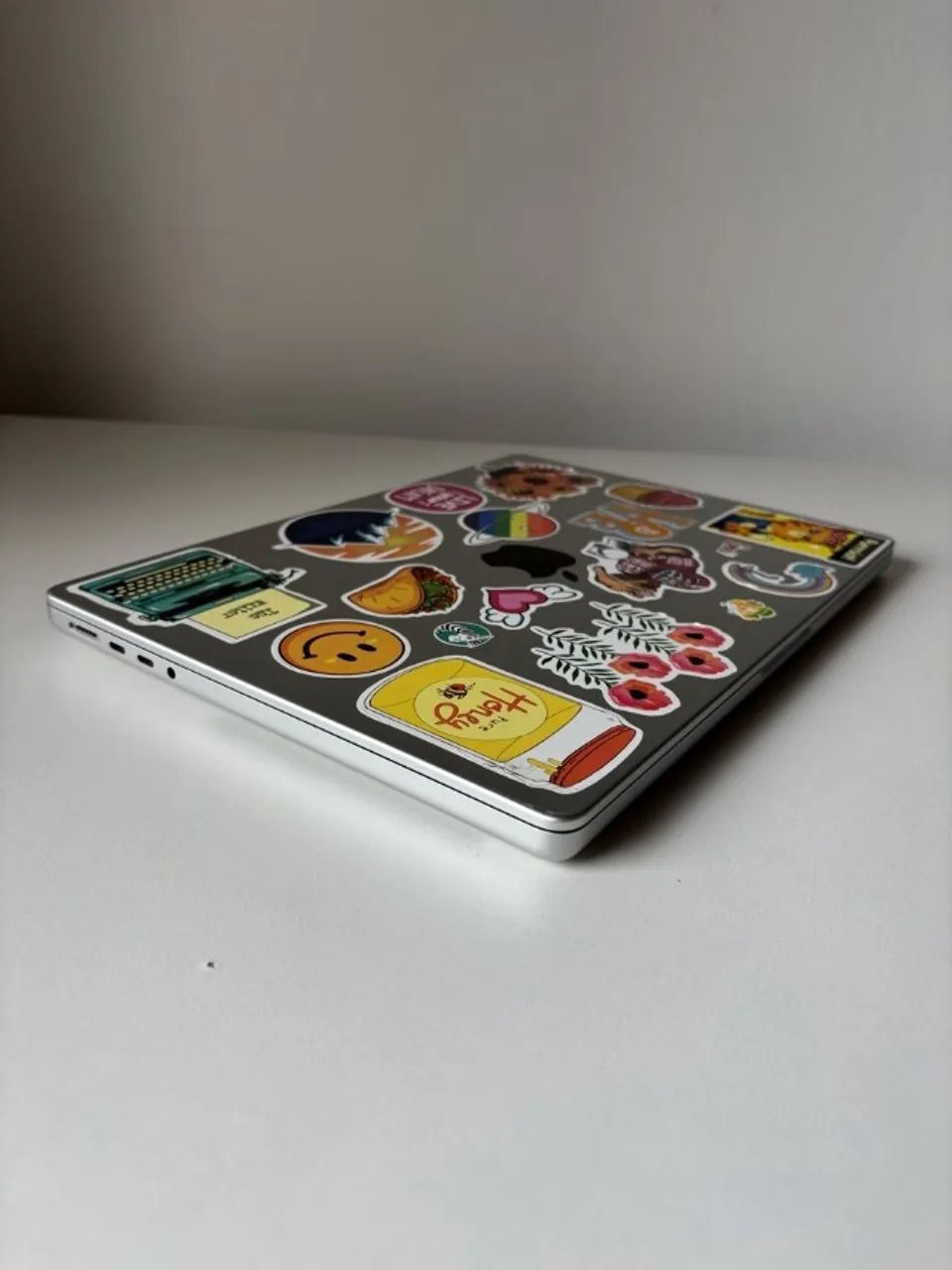 MacBook Pro 14" M1 Max 64GB RAM 1TB SSD Prata - Foto 4