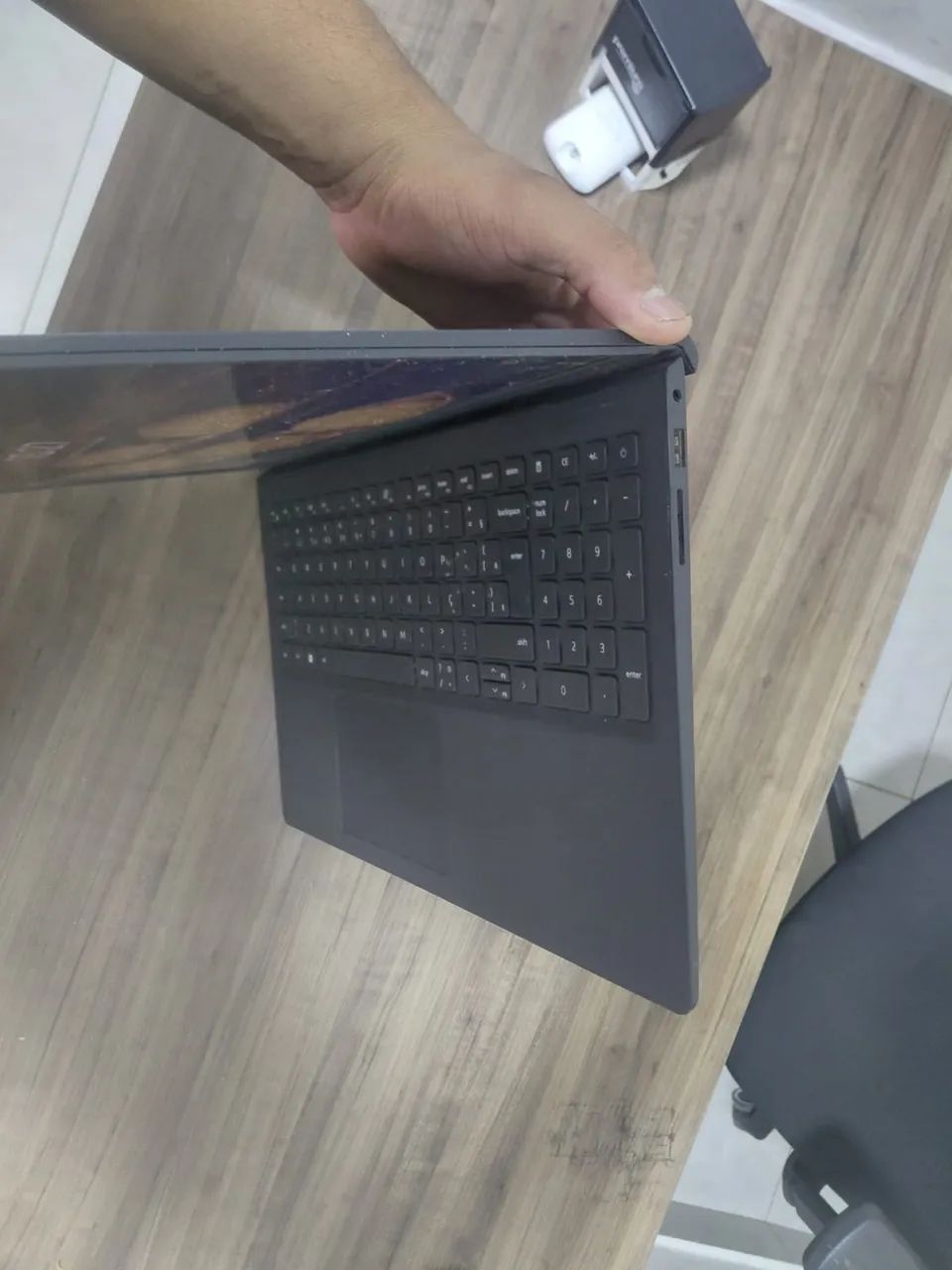 Vendo Notebook Dell Inspirion 15 3520 - Foto 4