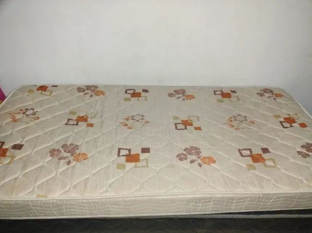 CAMA BOX SOLTEIRO E CADEIRA GAMER
