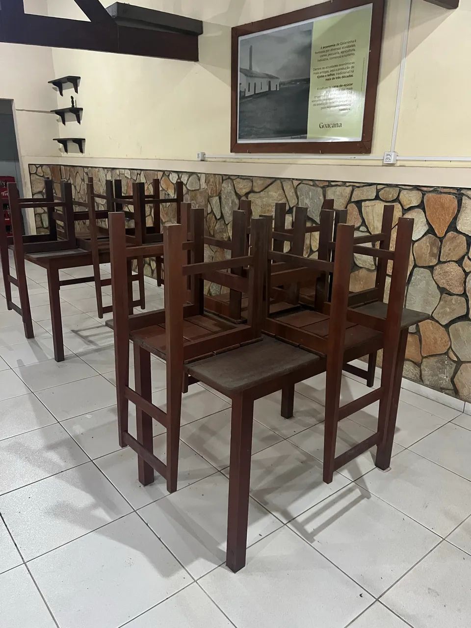 Conjunto mesa 4 cadeiras jatobá  - Foto 3