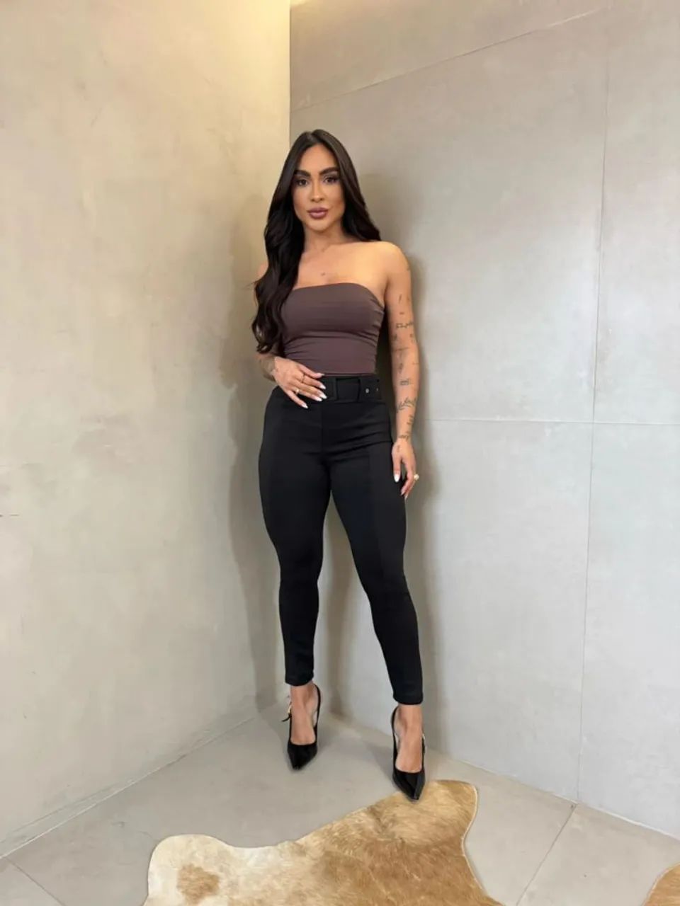 Calça cirre com cinto 