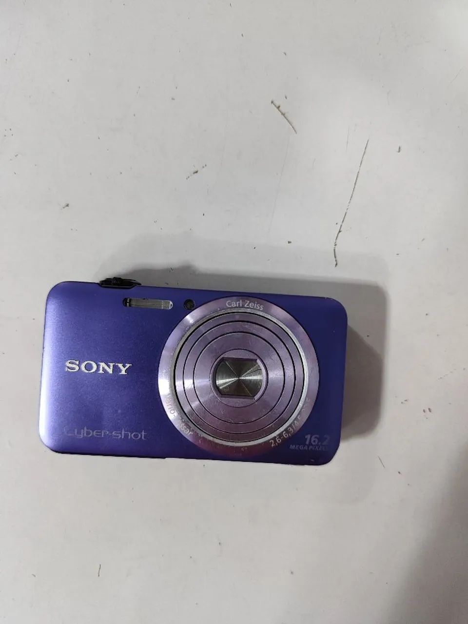 Câmera Cybershot Wx7 roxa ?