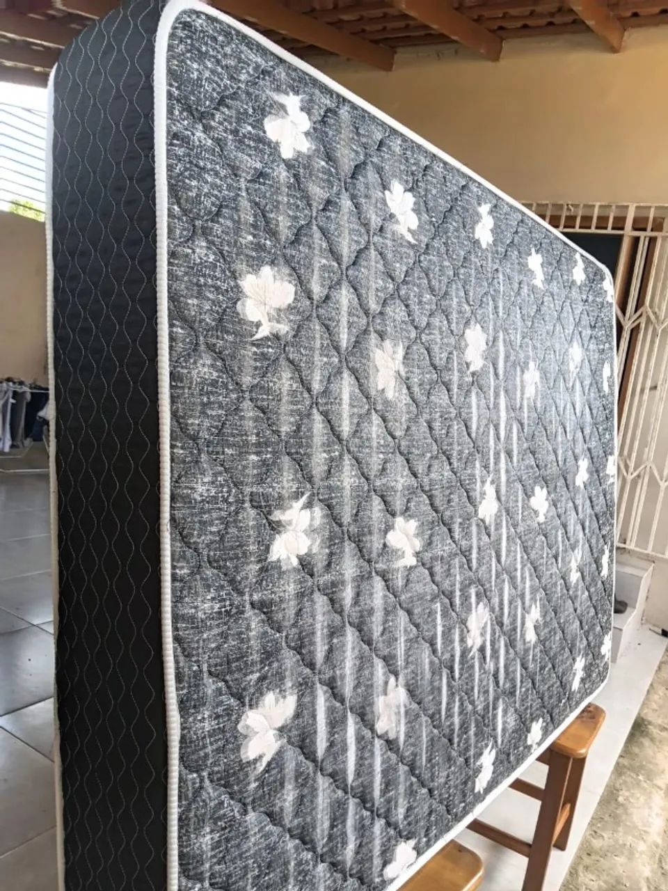 Cama e colchão de casal  - Foto 3