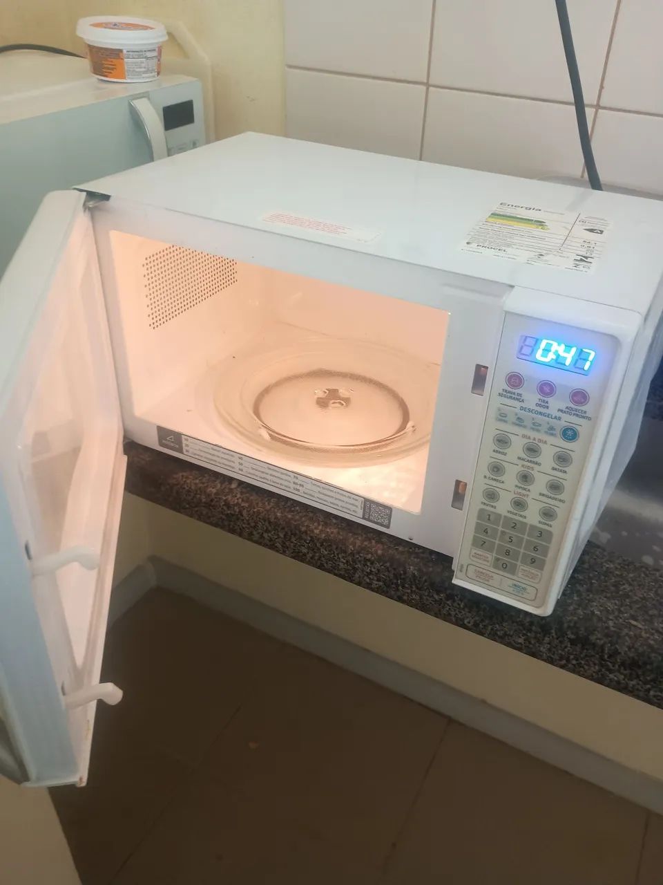 MICROONDAS PHILCO PMO 23 BB