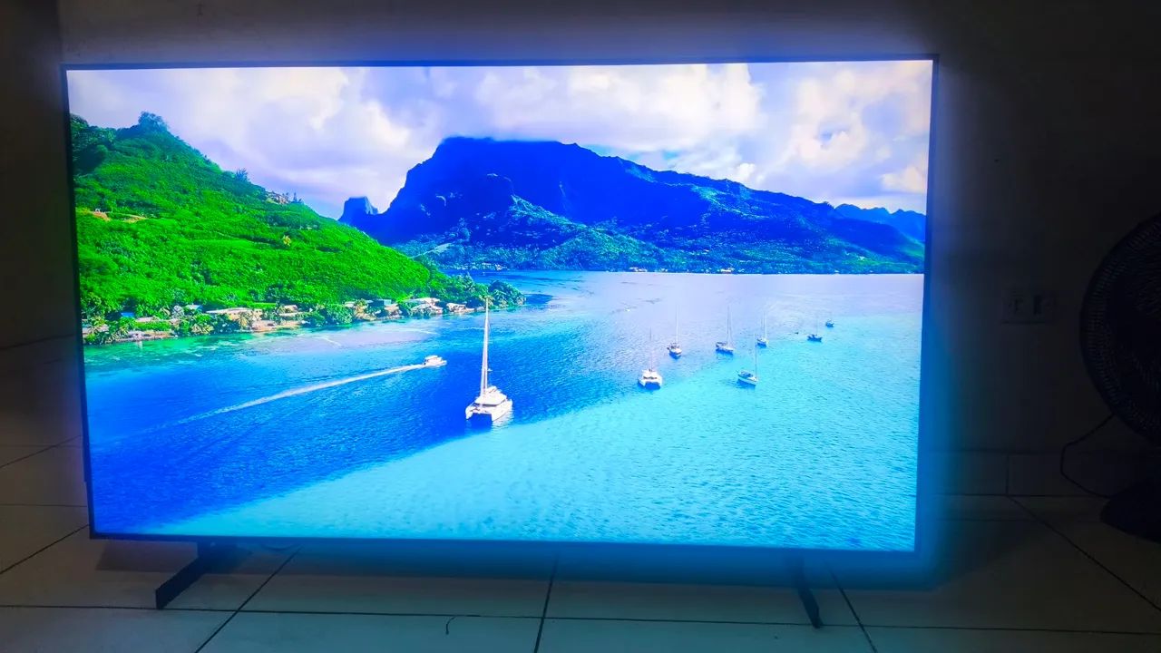 Smart TV SAMSUNG de 65 polegadas da linha Crystal UHD 4K - UN65DU8000G PARA VENDA - Foto 2