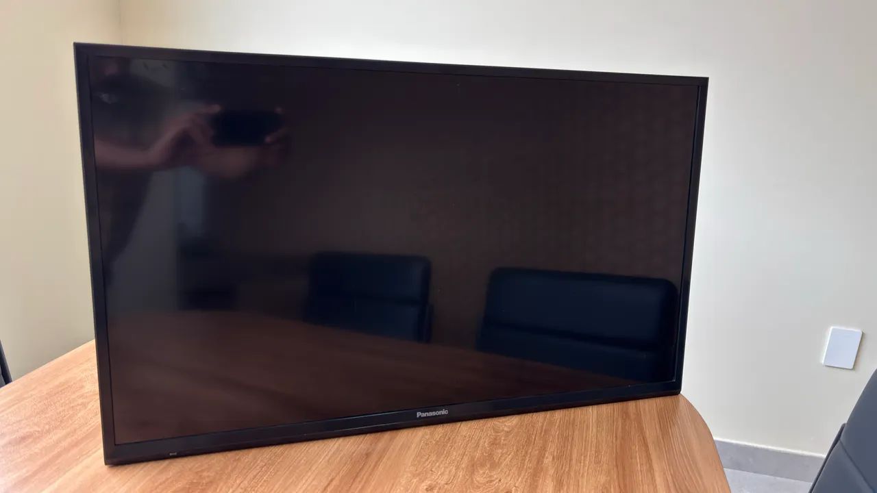 TV 32 Polegadas - Panasonic (NÃO É SMART)