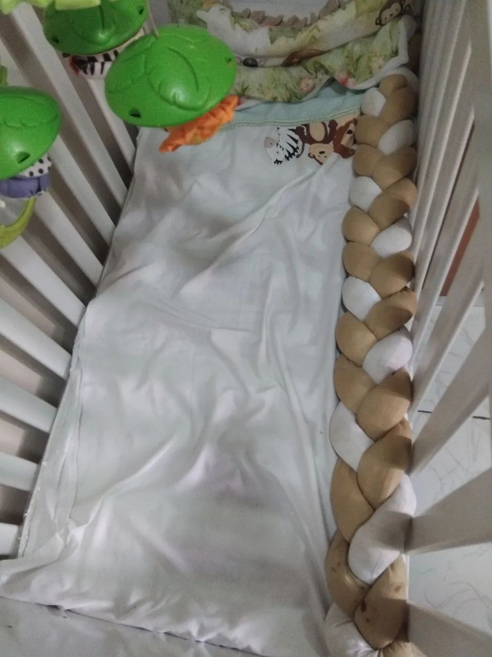 Berço de bebê com colchão  - Foto 3