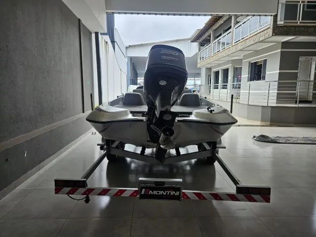 Lancha Pesca MotorBoat Motor Mercury V6 2 Tempos 250CV 50 Horas de Uso IMPECÁVEL!! - Foto 2