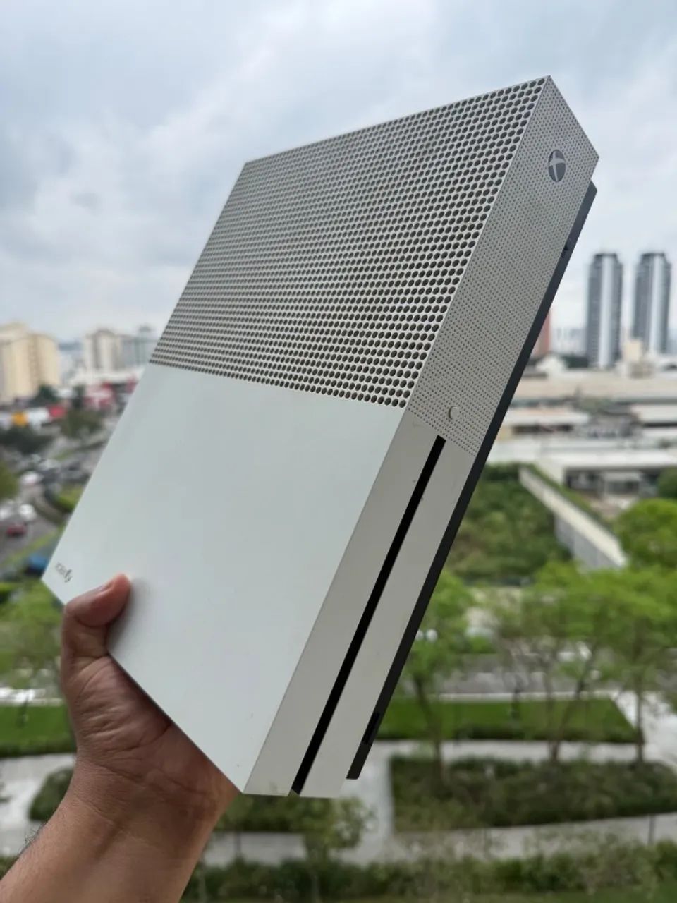 XBOX ONE S ( 1 TERA DE ARMAZENAMENTO ) - Foto 4