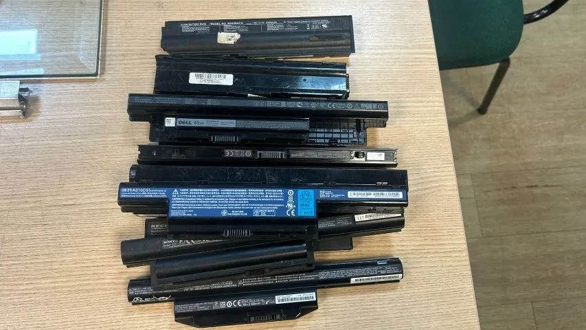 Bateria de Notebook Usada p/ Retirada de Células 18650 - Unidade - Foto 2