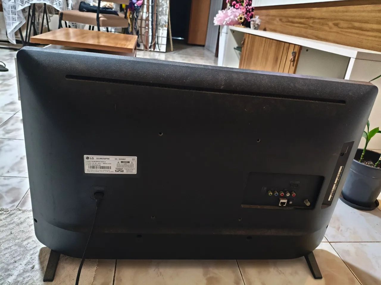 Vendo TV LG 32 polegadas ótimo estado - Foto 2