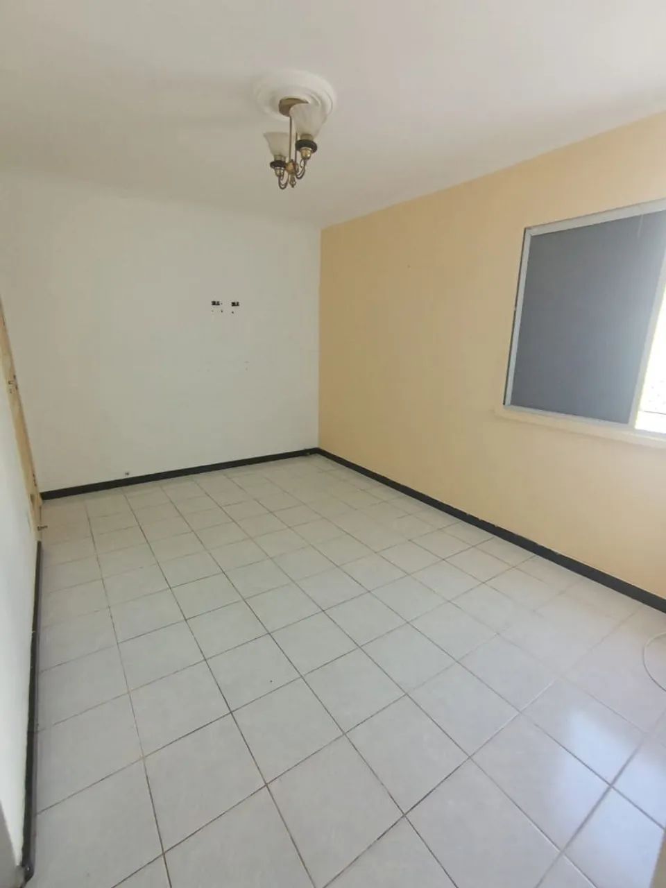 Aluga-se apartamento 